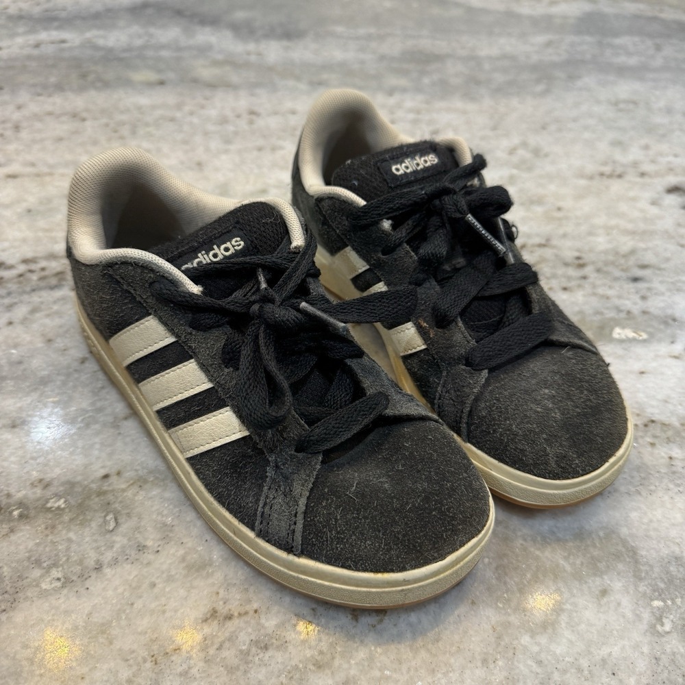 Adidas Grand Court 00s Core Black White Suede Lace Up Sneakers Kids Sz 1